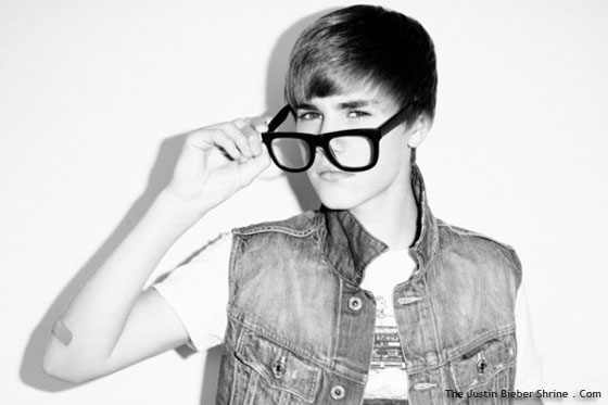 justinbieber-glasses-hot-2011