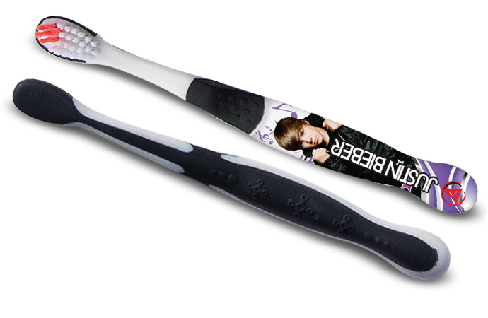 justinbieber toothbrush kids New Justin Bieber Singing Toothbrush & Floss 2011