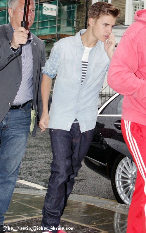 justin bieber angry mad london april 25, 2012